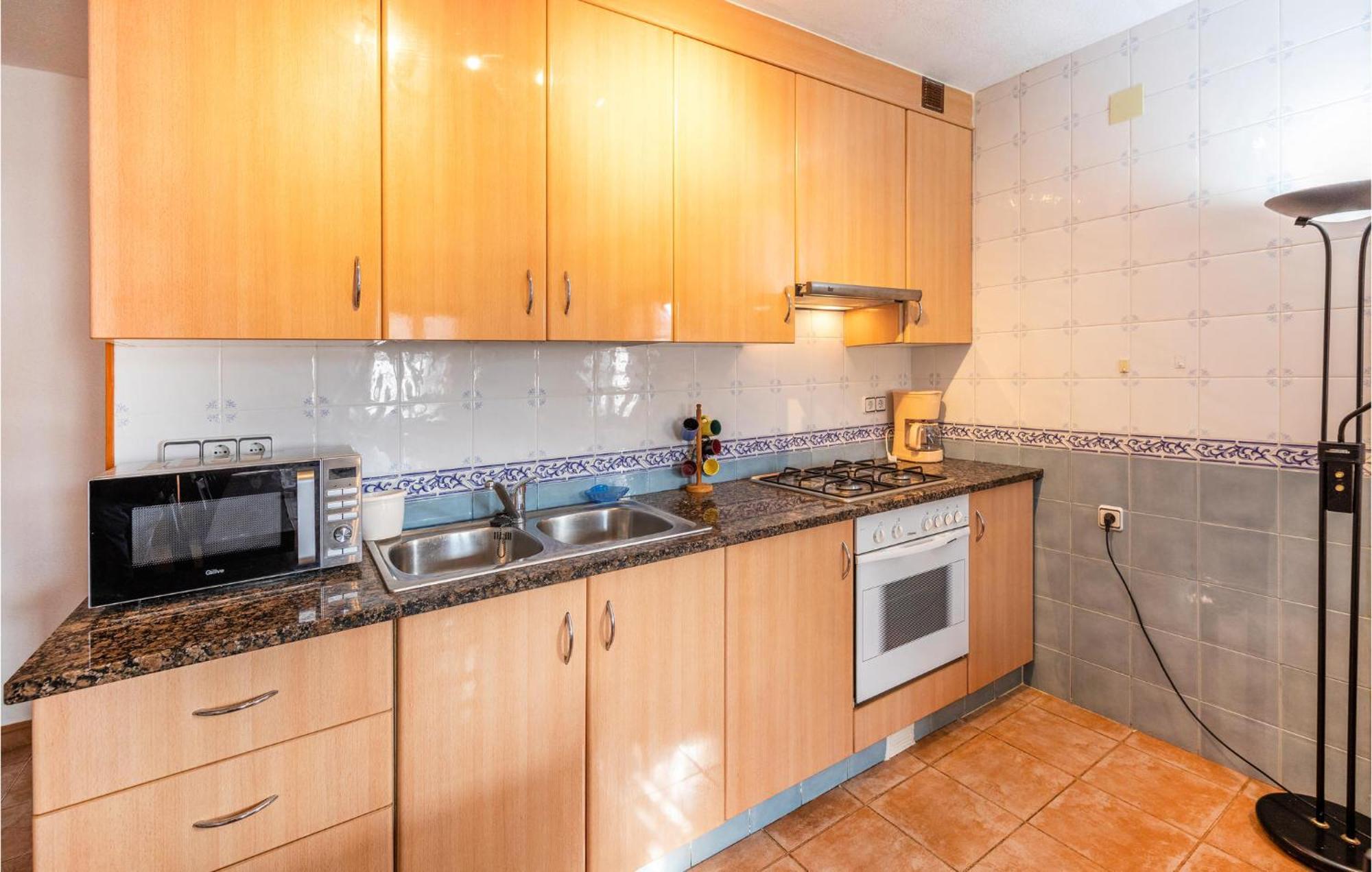Awesome Home In Riells I Viabrea With Wifi Breda Экстерьер фото