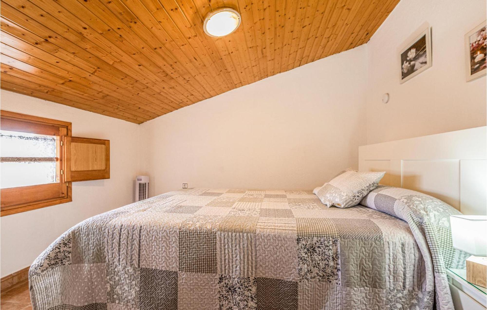 Awesome Home In Riells I Viabrea With Wifi Breda Экстерьер фото